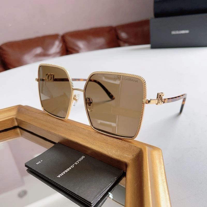 Supportive Dolce Gabbana Sunglasses 279154