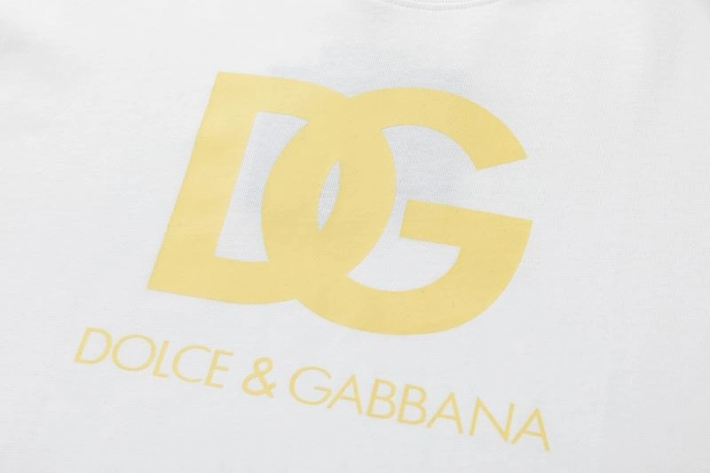 Vibrant Dolce Gabbana T-Shirts 120237