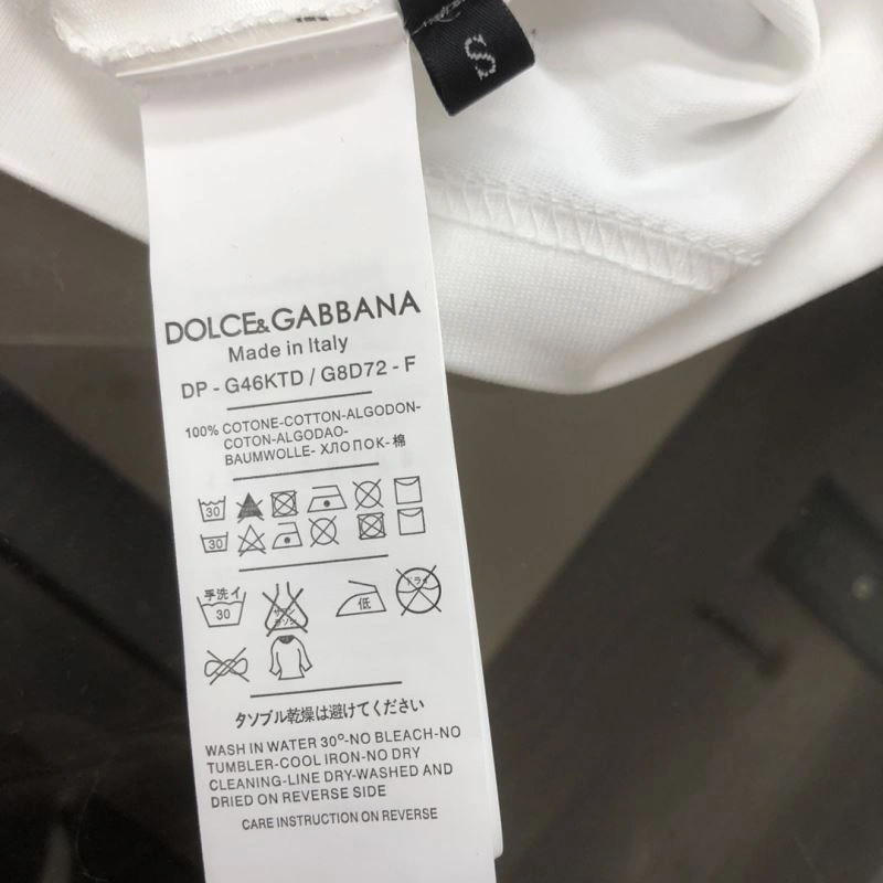 Sleek Dolce Gabbana T-Shirts 120146