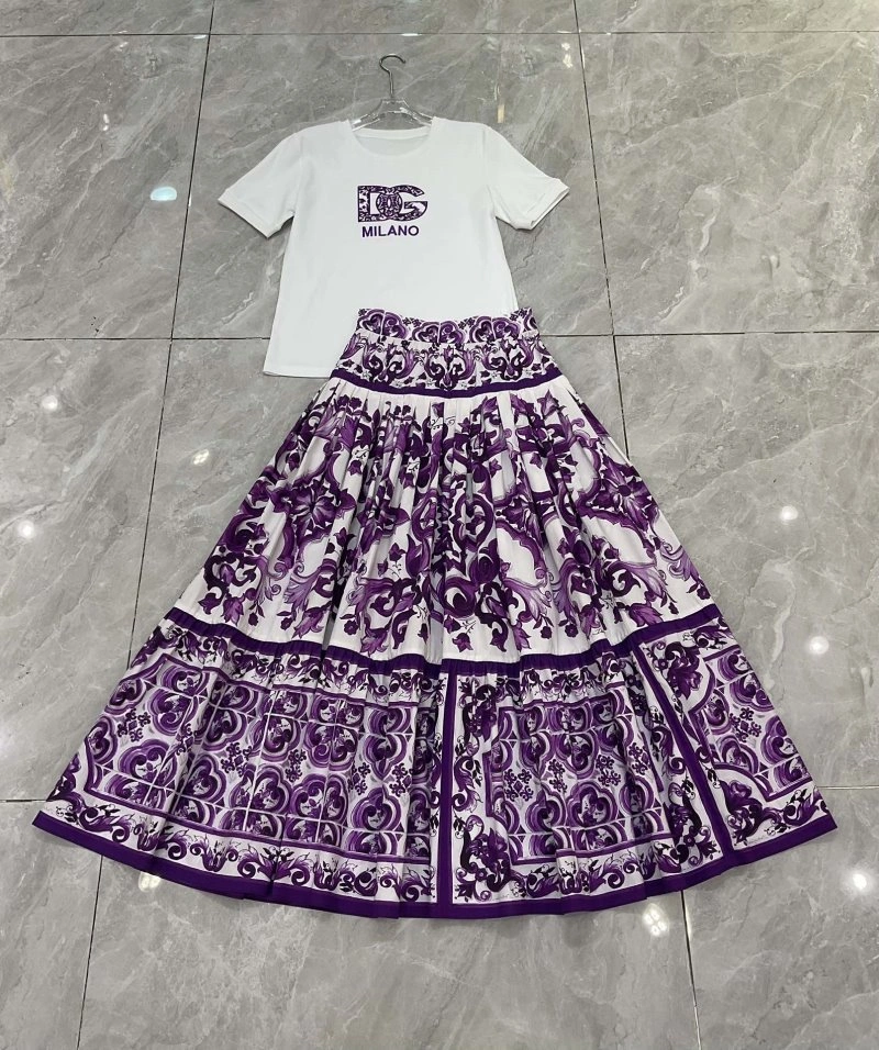 Sleek Dolce Gabbana T-Shirts 119322