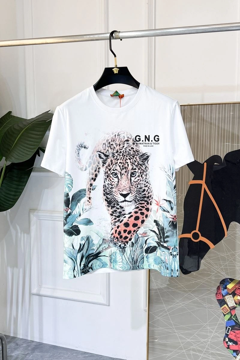 Trendsetting Dolce Gabbana T-Shirts 119907