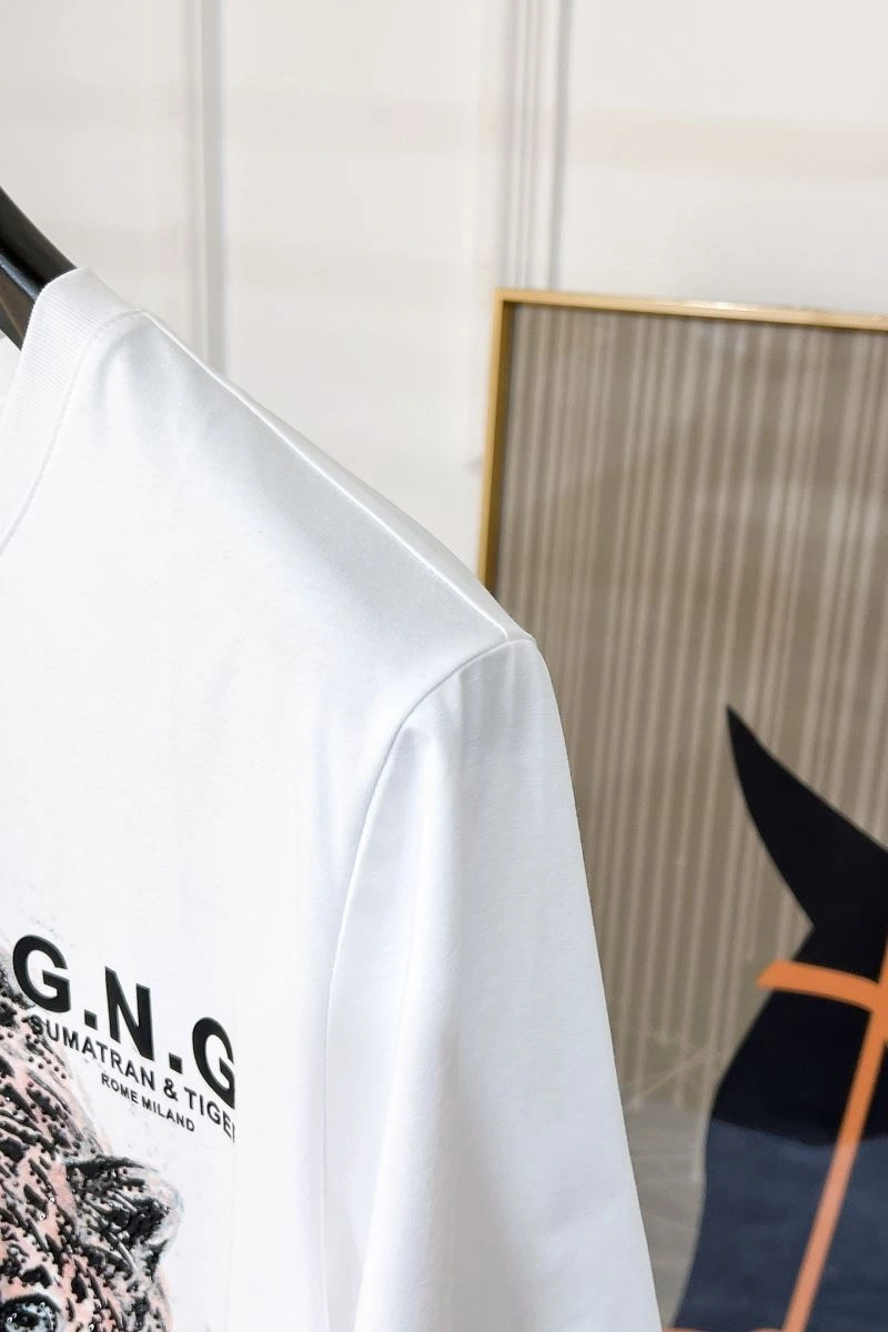 Trendsetting Dolce Gabbana T-Shirts 119907