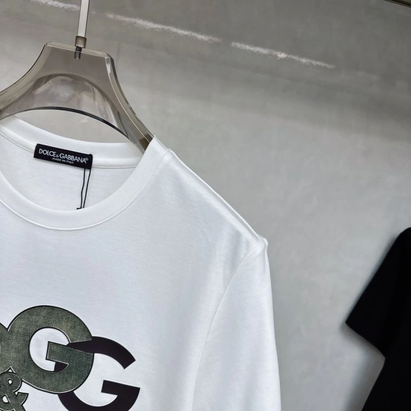 Elegant Dolce Gabbana T-Shirts 119893