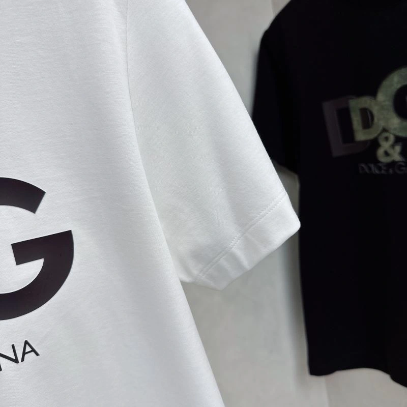 Elegant Dolce Gabbana T-Shirts 119893