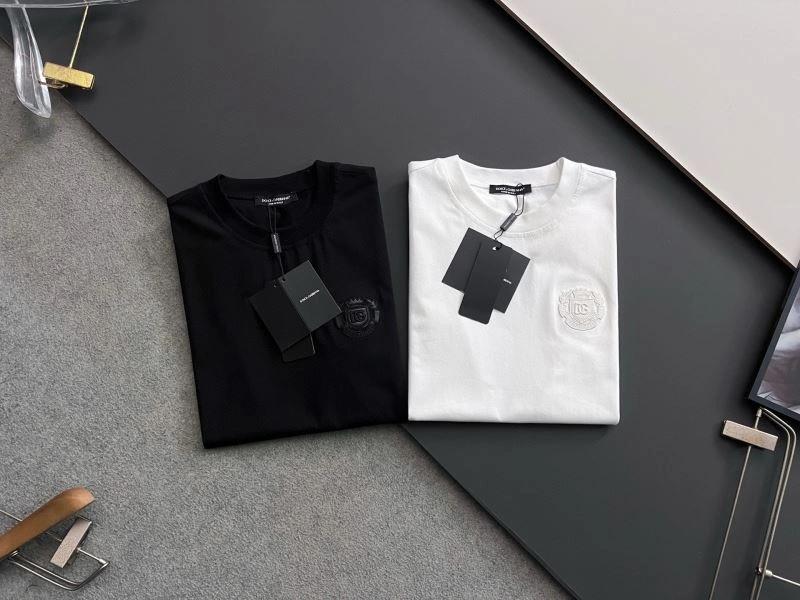 WellDesigned Dolce Gabbana T-Shirts 119778