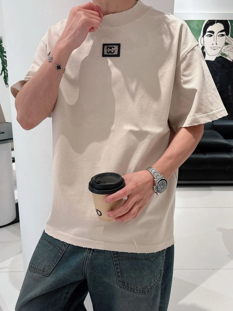 Effortless Dolce Gabbana T-Shirts 119759