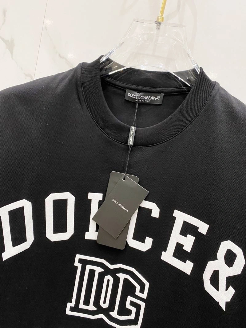 Effortless Dolce Gabbana T-Shirts 119760