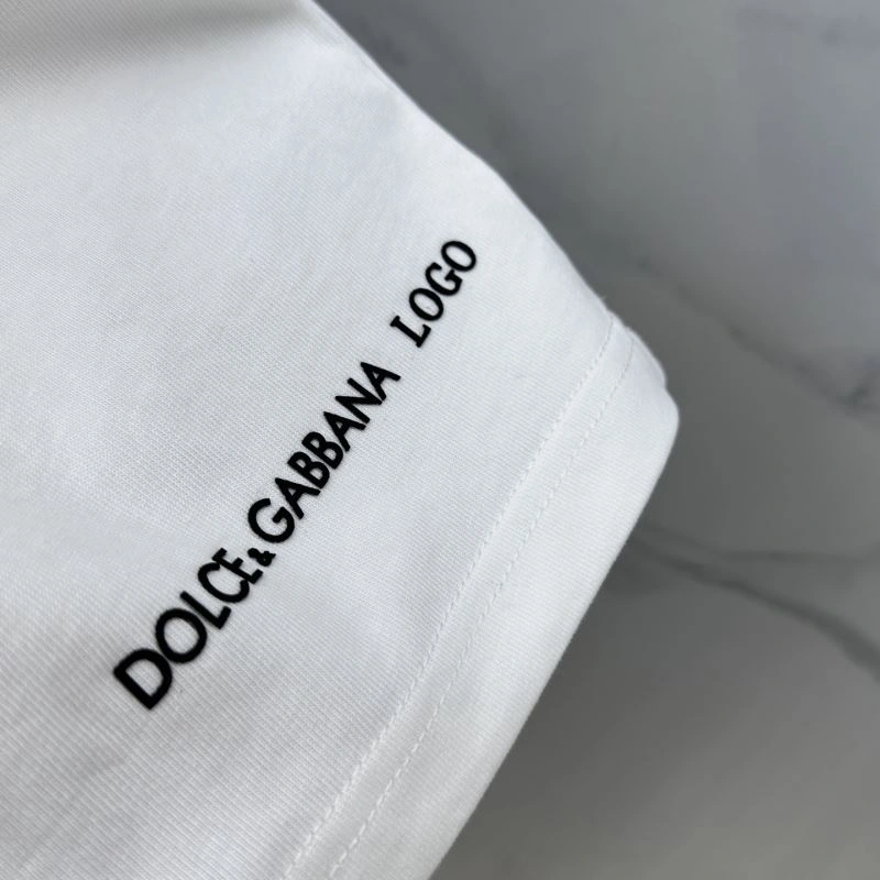 ModernLook Dolce Gabbana T-Shirts 119646