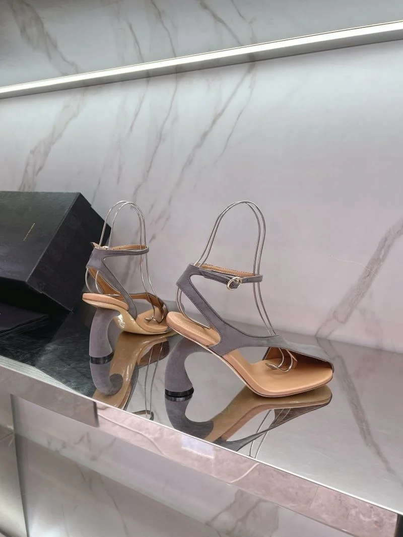 Contemporary Dries Van Noten Sandals 8156