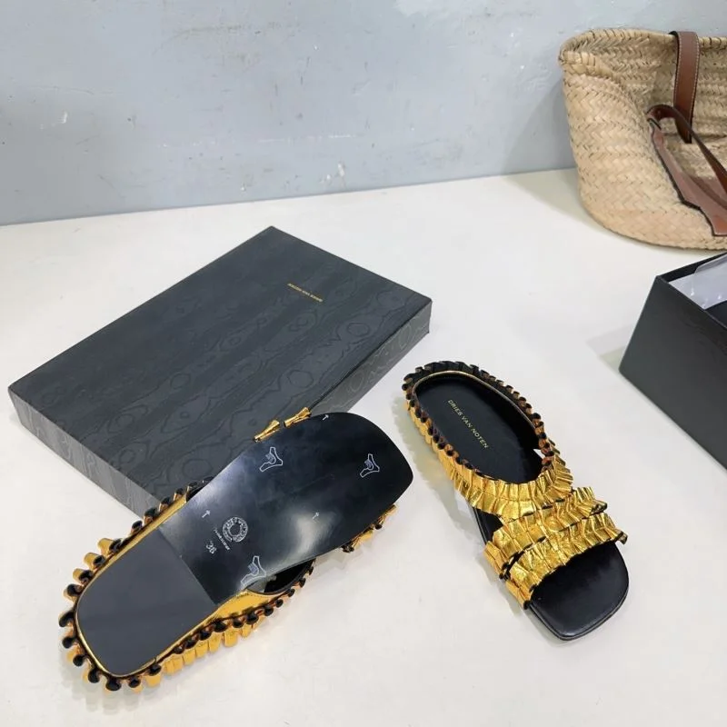 Dries Van Noten Sandals ModernLook 10225