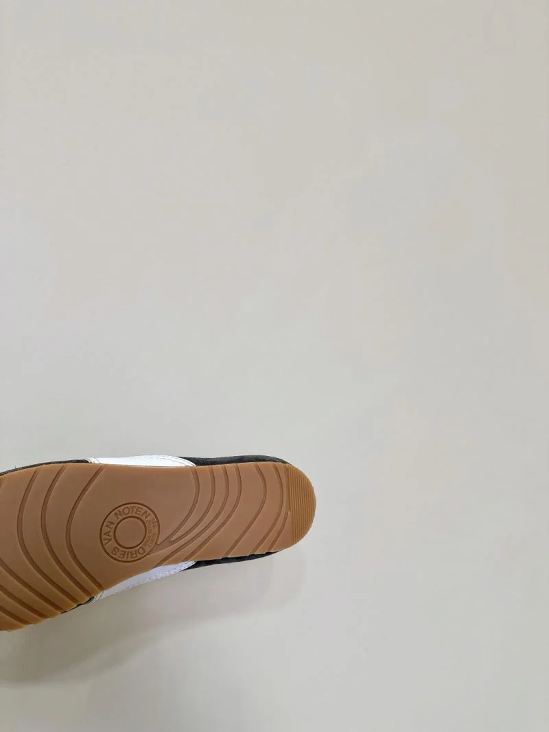 Sophisticated Dries Van Noten Shoes 12530