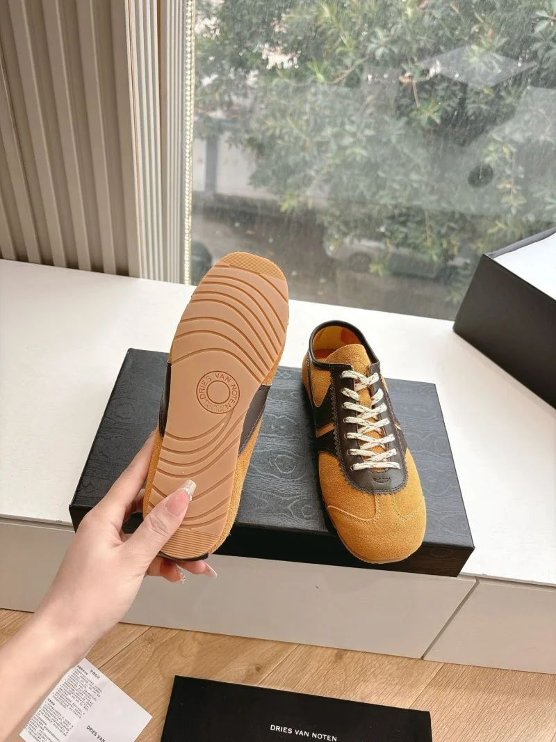 FashionForward Dries Van Noten Shoes 10121