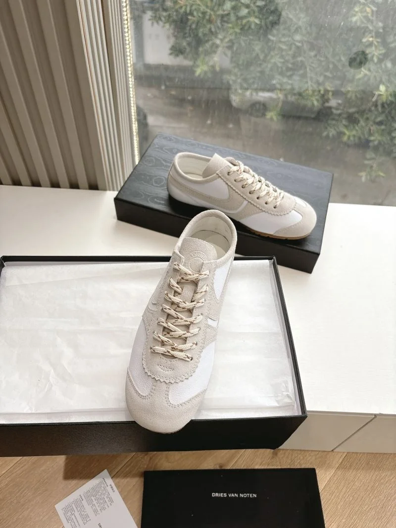 UrbanChic Dries Van Noten Shoes 10119