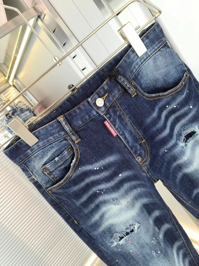 Trendsetting Dsquared2 Jeans 120307