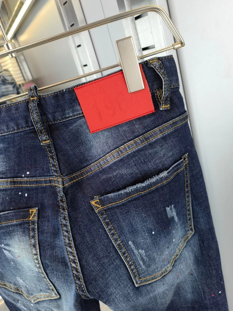 Trendsetting Dsquared2 Jeans 120307