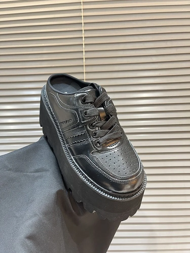 SportInspired Dymonlatry Shoes 8187
