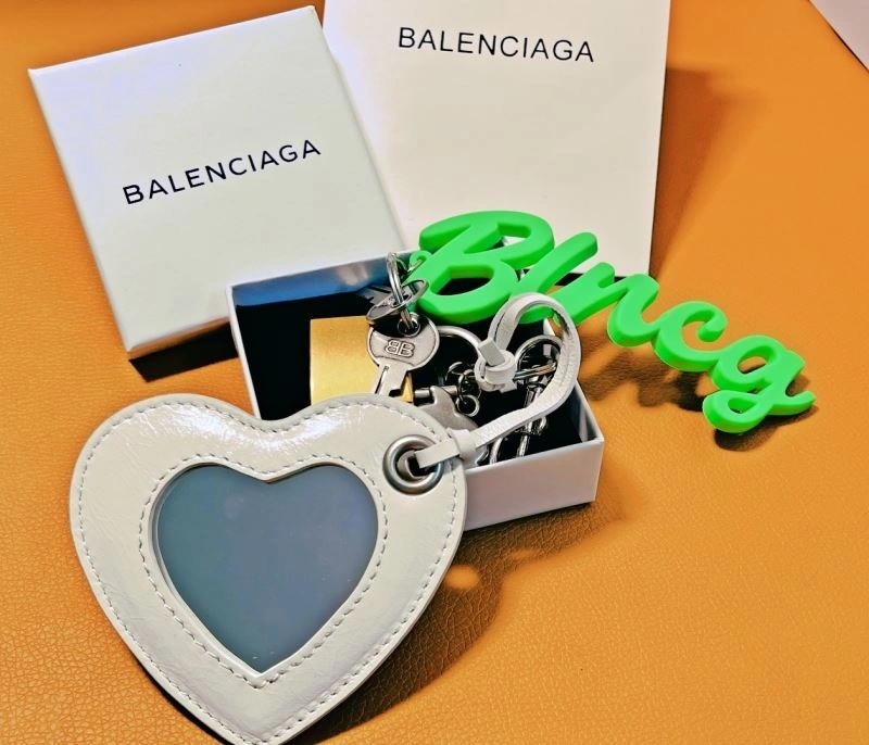 Contemporary GoldenBalenciaga Keychain - Luxury Accessory 70130