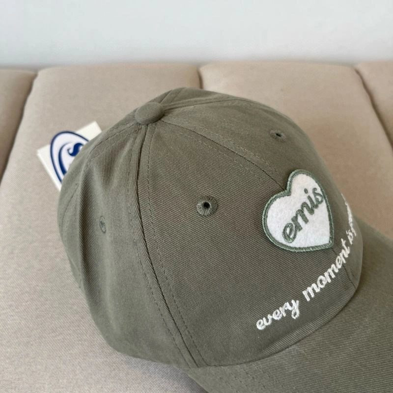 Emis Caps Seasonal 259007