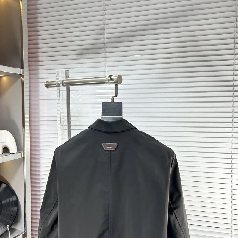 Fashionable Ermenegildo Zegna Outwear 160774