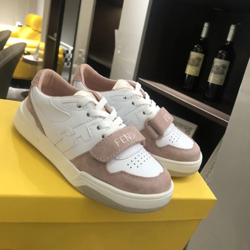 Casual FENDI SHOES 29781