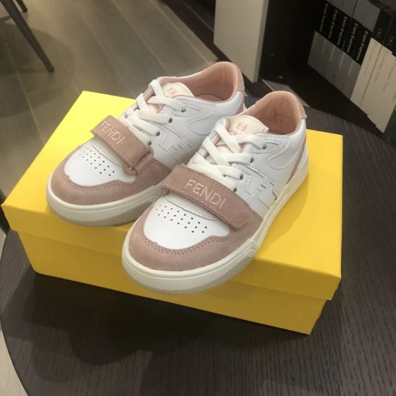 Casual FENDI SHOES 29781