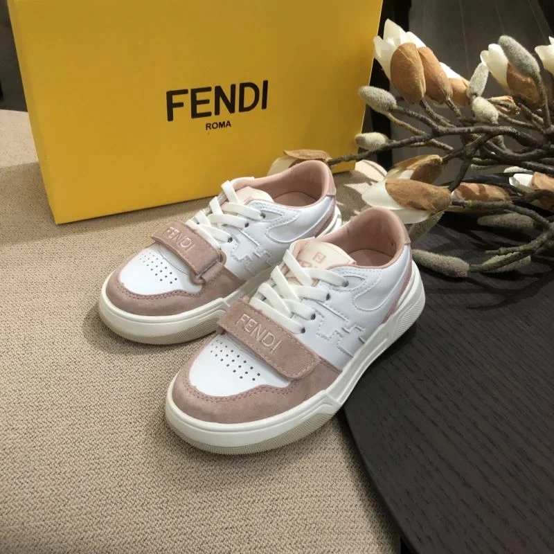 Stylish FENDI SHOES 29779