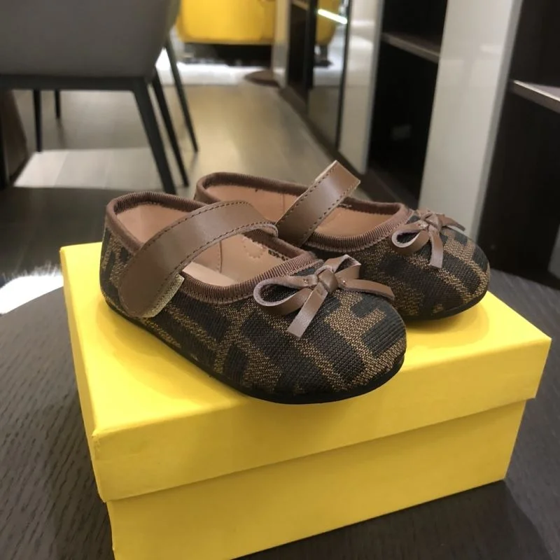 Snug FENDI SHOES 29749