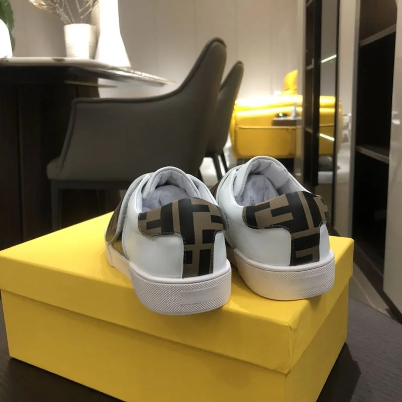Minimalist FENDI SHOES 29763