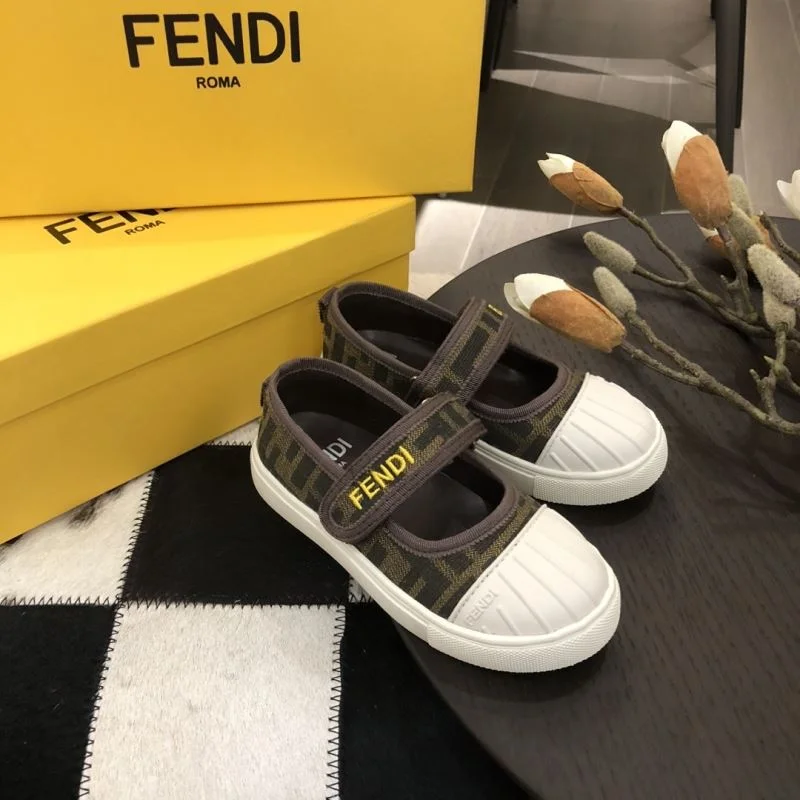 FENDI SHOES Packable 29744