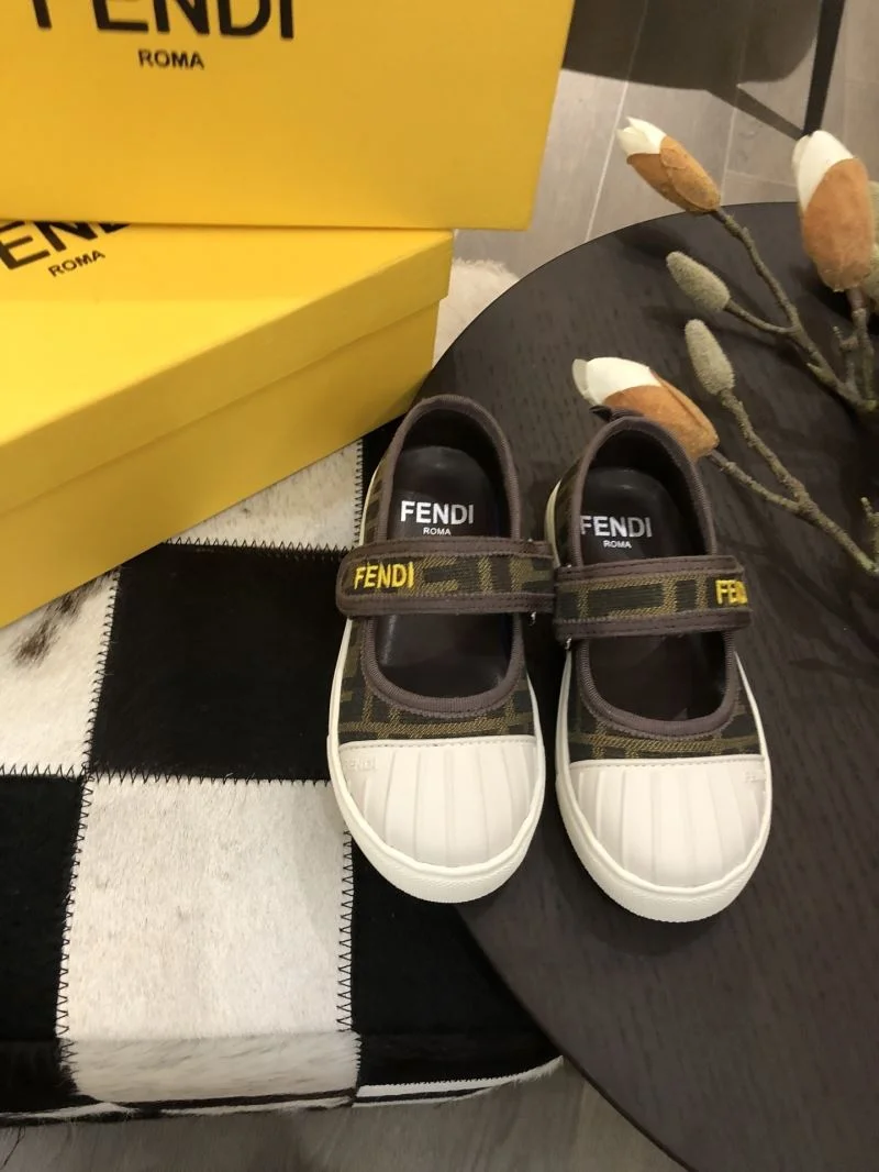 FENDI SHOES Packable 29744