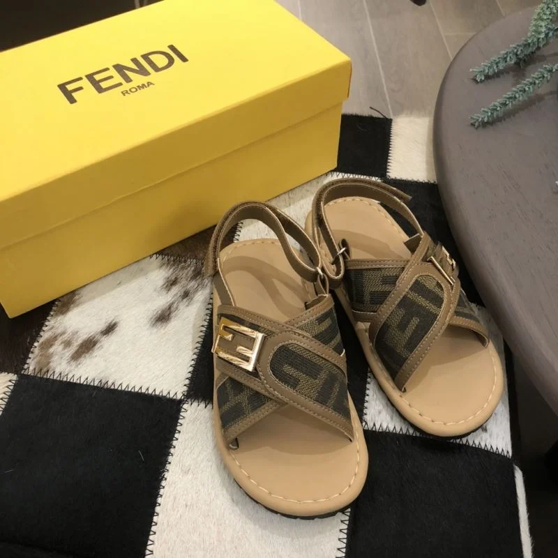 Trendy FENDI SHOES 30208