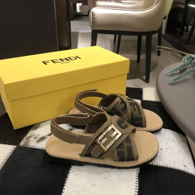 Trendy FENDI SHOES 30208