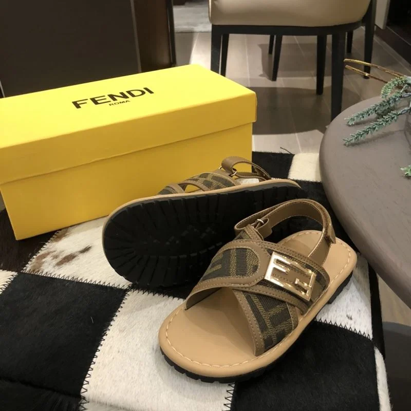 Trendy FENDI SHOES 30208