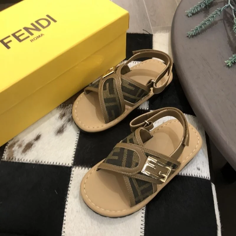 Trendy FENDI SHOES 30208