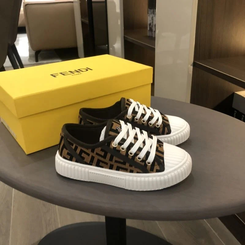 FENDI SHOES Bold 30210
