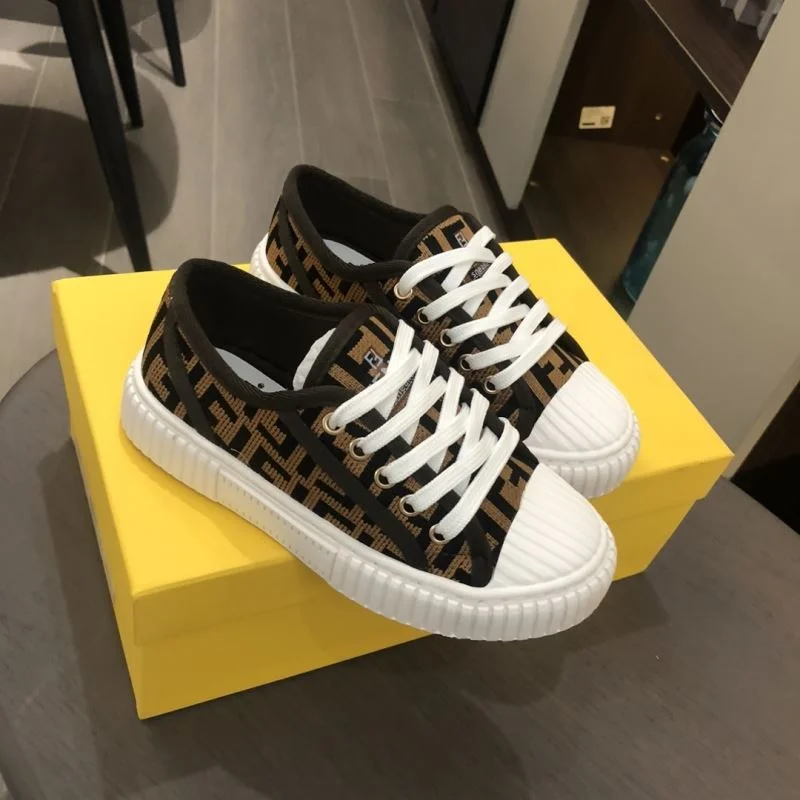 FENDI SHOES Bold 30210