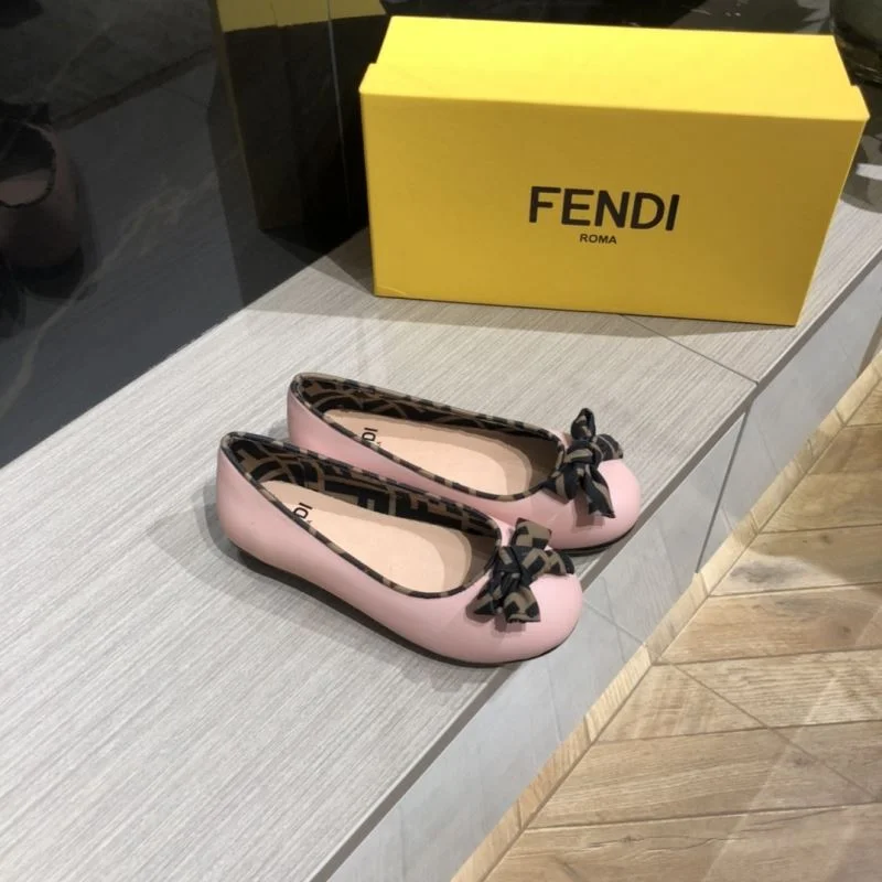 FENDI SHOES Chic 30072