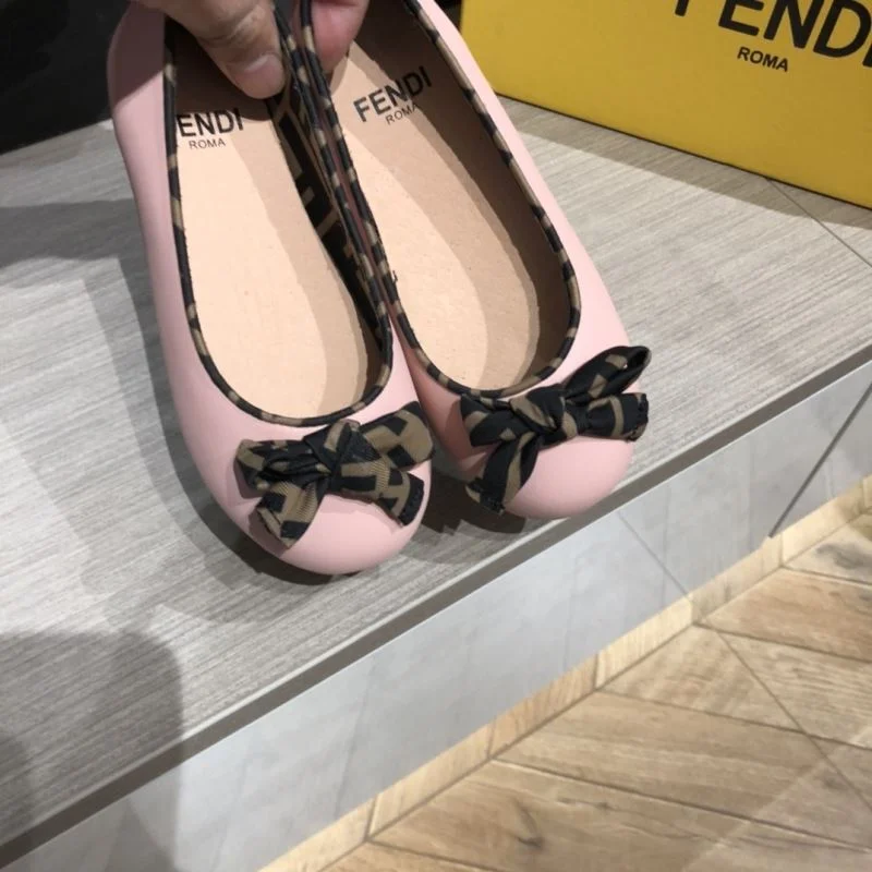 FENDI SHOES Chic 30072