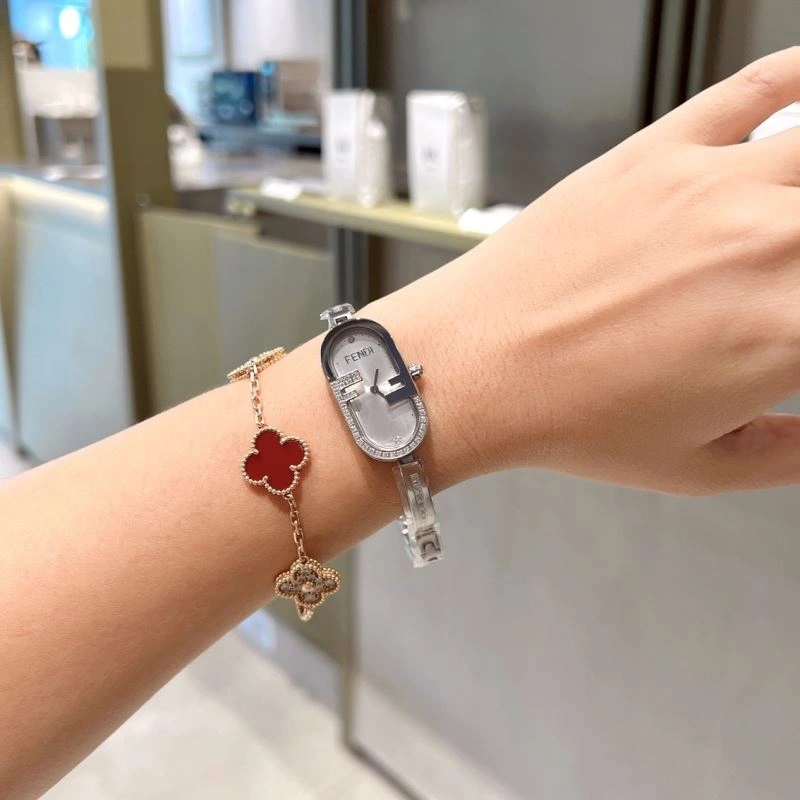 FastDry FENDI Watches 182175