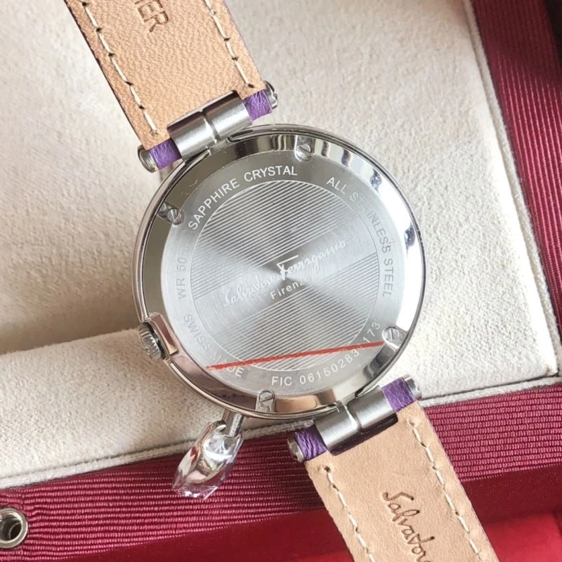 FERRAGAMO Watches Neat 182362