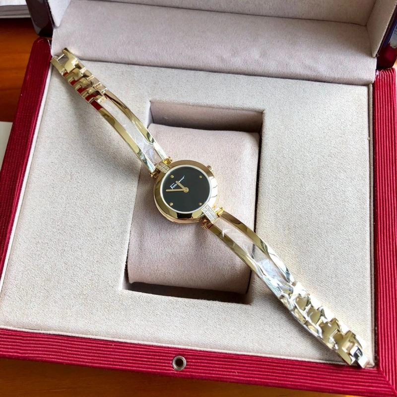 FERRAGAMO Watches TravelReady 182353