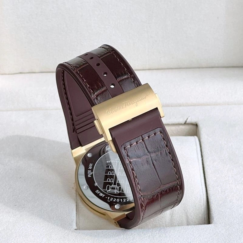 Functional FERRAGAMO Watches 182346