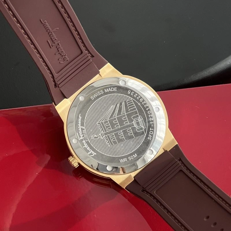 Youthful FERRAGAMO Watches 182343
