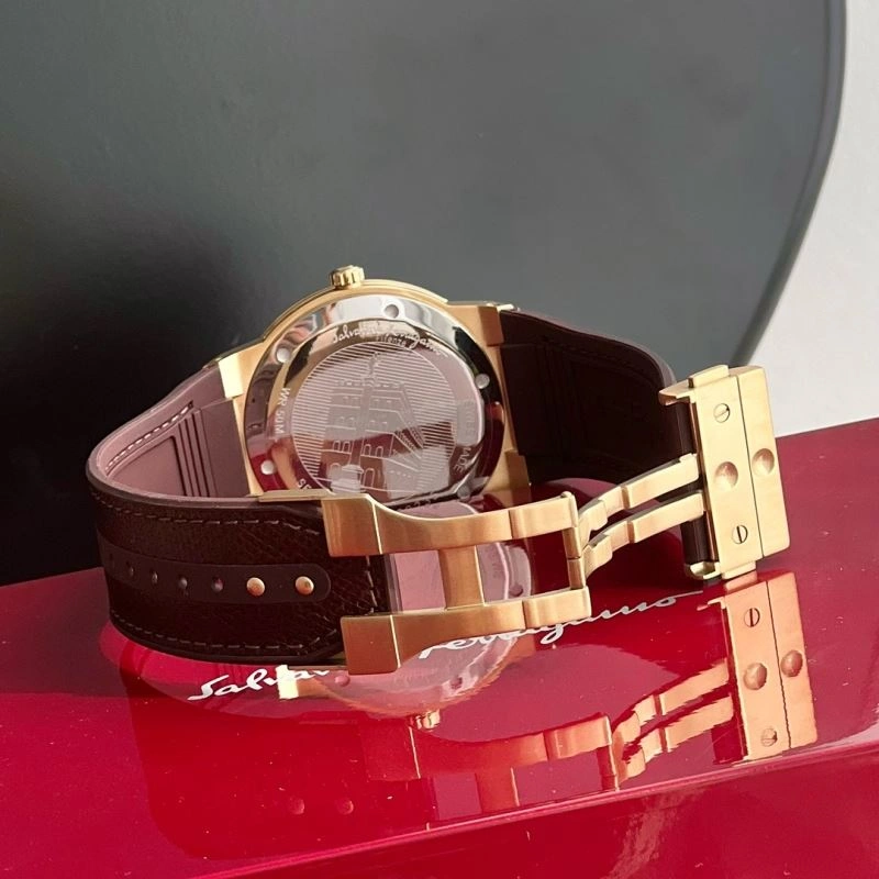 Youthful FERRAGAMO Watches 182343