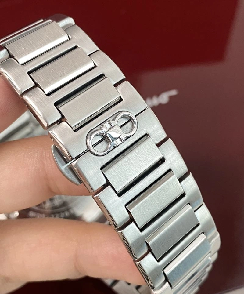 Colorful FERRAGAMO Watches 182337