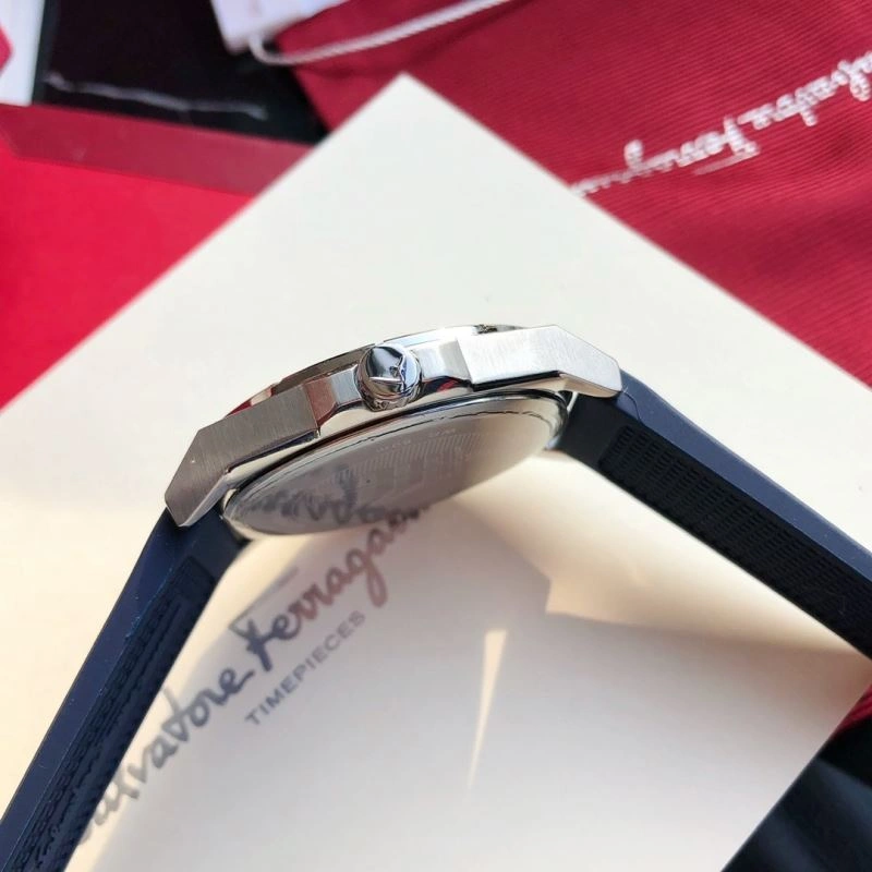 FERRAGAMO Watches EyeCatching 182339