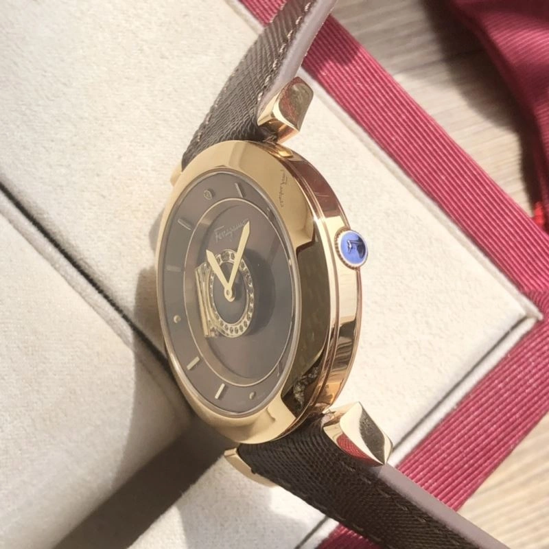 FERRAGAMO Watches AllSeason 182332