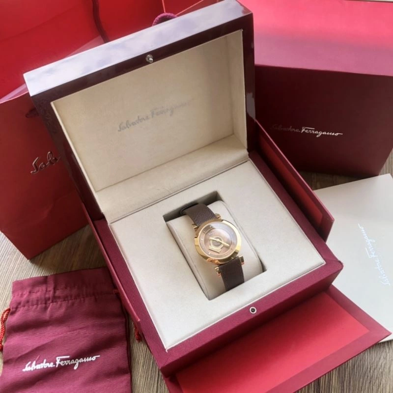 FERRAGAMO Watches AllSeason 182332