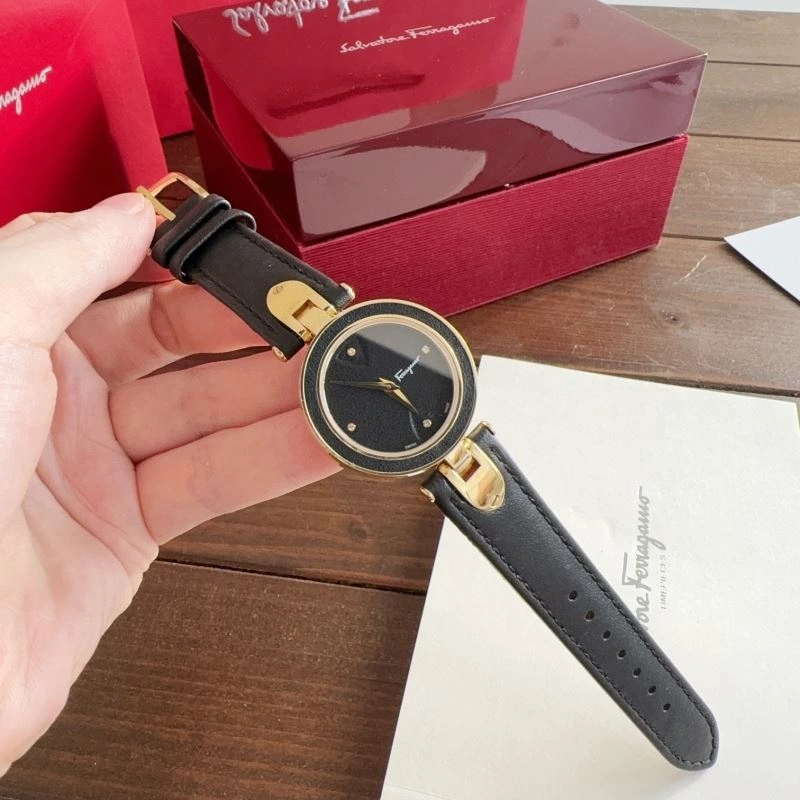 TimelessDesign FERRAGAMO Watches 182322