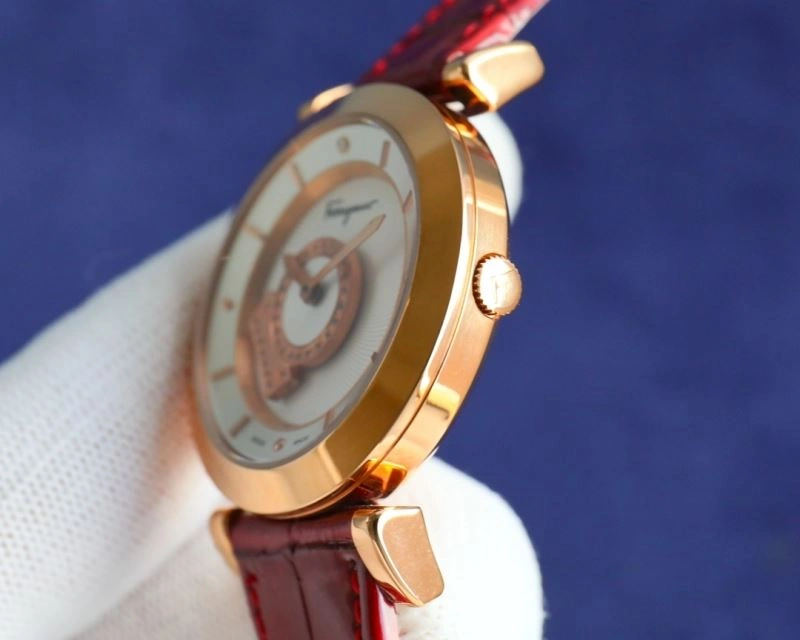FERRAGAMO Watches Refined 182324